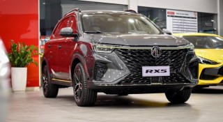 Giá giảm sâu xuống chỉ còn 580 triệu đồng, MG RX5 trở thành SUV cỡ C rẻ nhất phân khúc